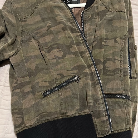 Sanctuary camo bomber jacket - Picture 4 of 4